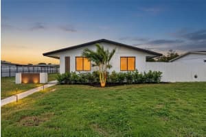 19730 Nw 44th Ct, Miami Gardens