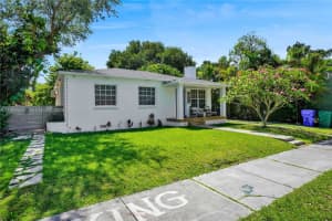 2615 Sw 34th Ct, Miami