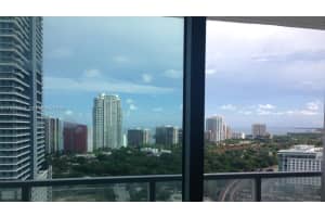 79 Sw 12th St 2702-s, Miami