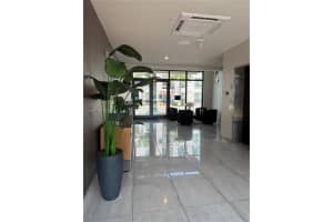 8167 Nw 41st St E-409 Doral, FL 33166 - MLS#A11999057