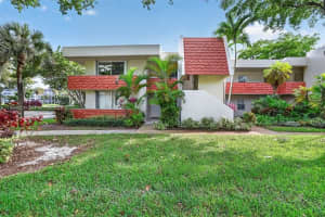 823 Cypress Blvd 104, Pompano Beach