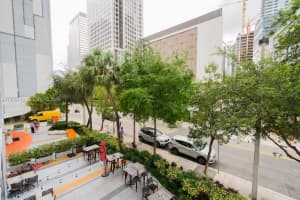 31 SE 6th St APT 301, Miami, FL 33131, - MLS#A11999118