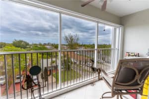 330 Se 2nd St 405f Hallandale Beach, FL 33009 - MLS#A11999149