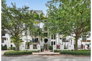 650 Valencia Ave UNIT 302, Coral Gables, FL 33134, - MLS#A11999161