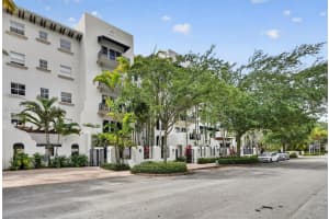 650 Valencia Ave UNIT 302, Coral Gables, FL 33134, - MLS#A11999161