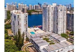 2780 Ne 183rd St 1802, Aventura