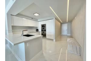 330 Sunny Isles Blvd 5-905 Sunny Isles Beach, FL 33160 - MLS#A11999182