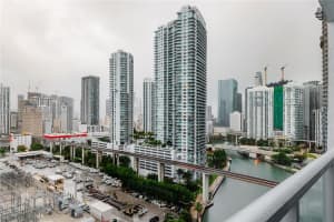 185 Sw 7th St 2007, Miami