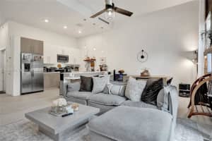 4373 Nw 9th St Plantation, FL 33317 - MLS#A11999243