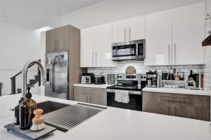 4373 Nw 9th St Plantation, FL 33317 - MLS#A11999243