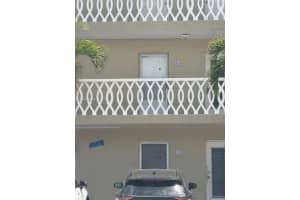 450 Golden Isles Dr 2g Hallandale Beach, FL 33009 - MLS#A11999264