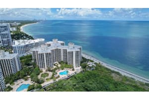 1111 Crandon Blvd A404, Key Biscayne