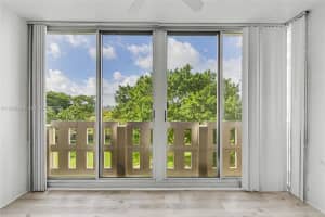 4330 Hillcrest Dr APT 405, Hollywood, FL 33021, - MLS#A11999280