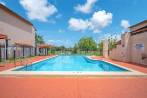 685 W Park Dr Apt 206-11, Miami, FL 33172, - MLS#A11999313