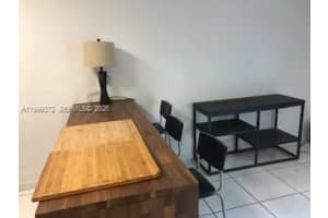 323 Washington Ave APT 4, Miami Beach, FL 33139, - MLS#A11999372