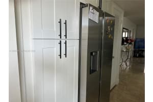 8021 N Sunrise Lakes Dr 101 Sunrise, FL 33322 - MLS#A11999388