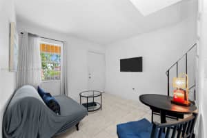 515 SW 3rd St APT 6, Miami, FL 33130, - MLS#A11999408