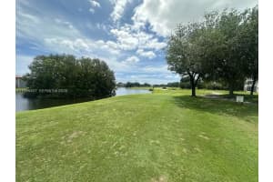 2420 Sw 81st Ave 403 Davie, FL 33324 - MLS#A11999457