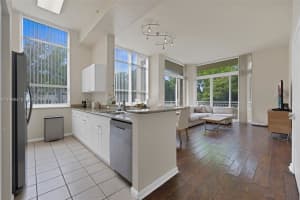 19501 W Country Club Dr APT 208, Aventura, FL 33180, - MLS#A11999475