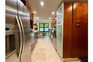 1121 Crandon Blvd APT E107, Key Biscayne, FL 33149, - MLS#A11999478