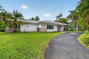 8400 Sw 178th St Palmetto Bay, FL 33157 - MLS#A11999480