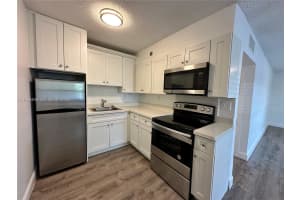 2500 Johnson St APT 17, Hollywood, FL 33020, - MLS#A11999499