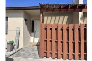 1751 NW 92nd Ave, Pembroke Pines, FL 33024, - MLS#A11999532