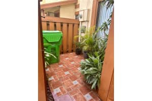 4056 Sierra Ter Sunrise, FL 33351 - MLS#A11999548