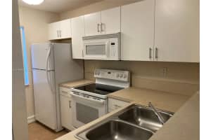 7985 Nw 8th St 105a Miami, FL 33126 - MLS#A11999549