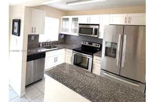 8901 Sunrise Lakes Blvd 204 Sunrise, FL 33322 - MLS#A11999553