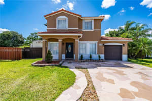 13790 Sw 174th St, Miami