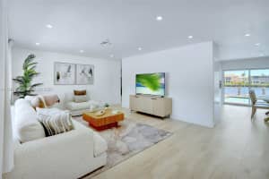 1050 Se 5th Ct Pompano Beach, FL 33060 - MLS#A11999588