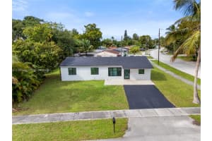 2401 Sw 45th Ave, Fort Lauderdale