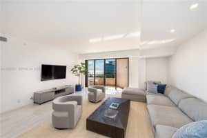 201 Crandon Blvd 923, Key Biscayne