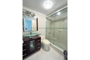 2540 W 67th Pl Apt 204-28, Hialeah, FL 33016, - MLS#A11999632
