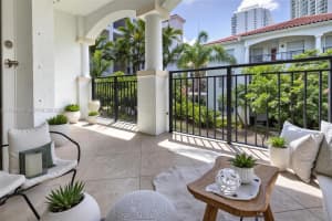3255 NE 184th St, Aventura, FL 33160, - MLS#A11999637