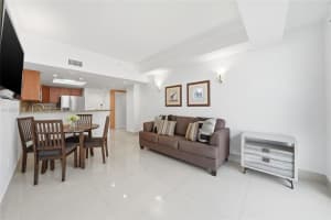 2951 S Bayshore Dr 1111, Miami