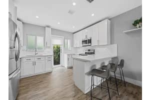 808 NE 17th Way #2, Fort Lauderdale, FL 33304, - MLS#A11999717