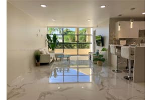 600 Parkview Dr 223 Hallandale Beach, FL 33009 - MLS#A11999727