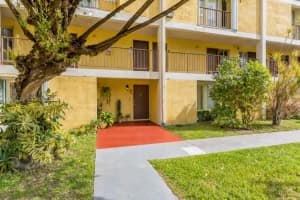 9210 Fontainebleau Blvd 104 Miami, FL 33172 - MLS#A11999733