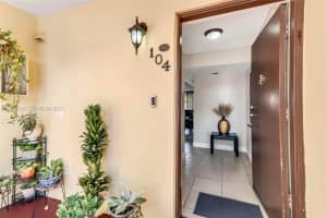 9210 Fontainebleau Blvd 104 Miami, FL 33172 - MLS#A11999733