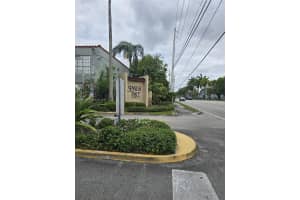 10786 N Kendall Dr D5, Miami