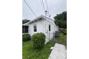 1733 40th Street, Miami, FL 33142 - MLS#A11999741
