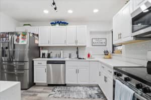 7551 Polk St, Hollywood, FL 33024, - MLS#A11999768