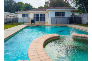 5781 SW 25th St, Miami, FL 33155, - MLS#A11999793