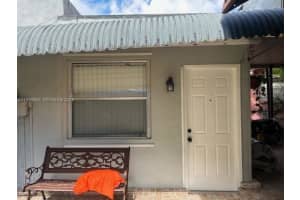 2250 SW 11th St c, Miami, FL 33135, - MLS#A11999806