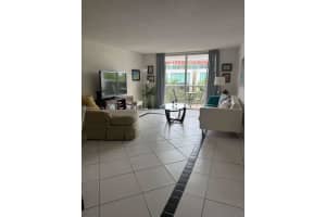 MLS# A11999810, Miami Beach, Florida 33140