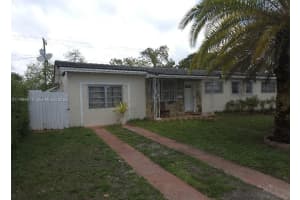 9021 Sw 30th Ter, Miami