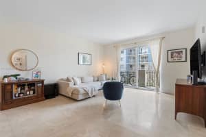 2650 SW 37th Ave Apt 406, Coconut Grove, FL 33133, - MLS#A11999820