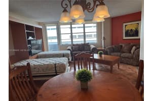 3725 S Ocean Dr 421, Hollywood